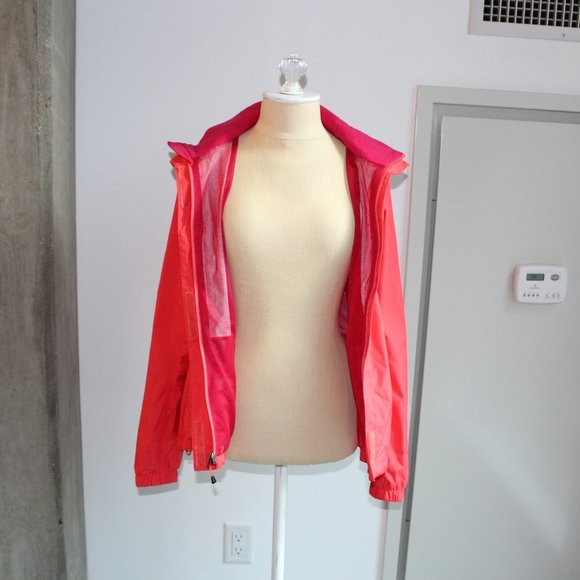 The North Face Pink Jacket - Picture 6 of 8